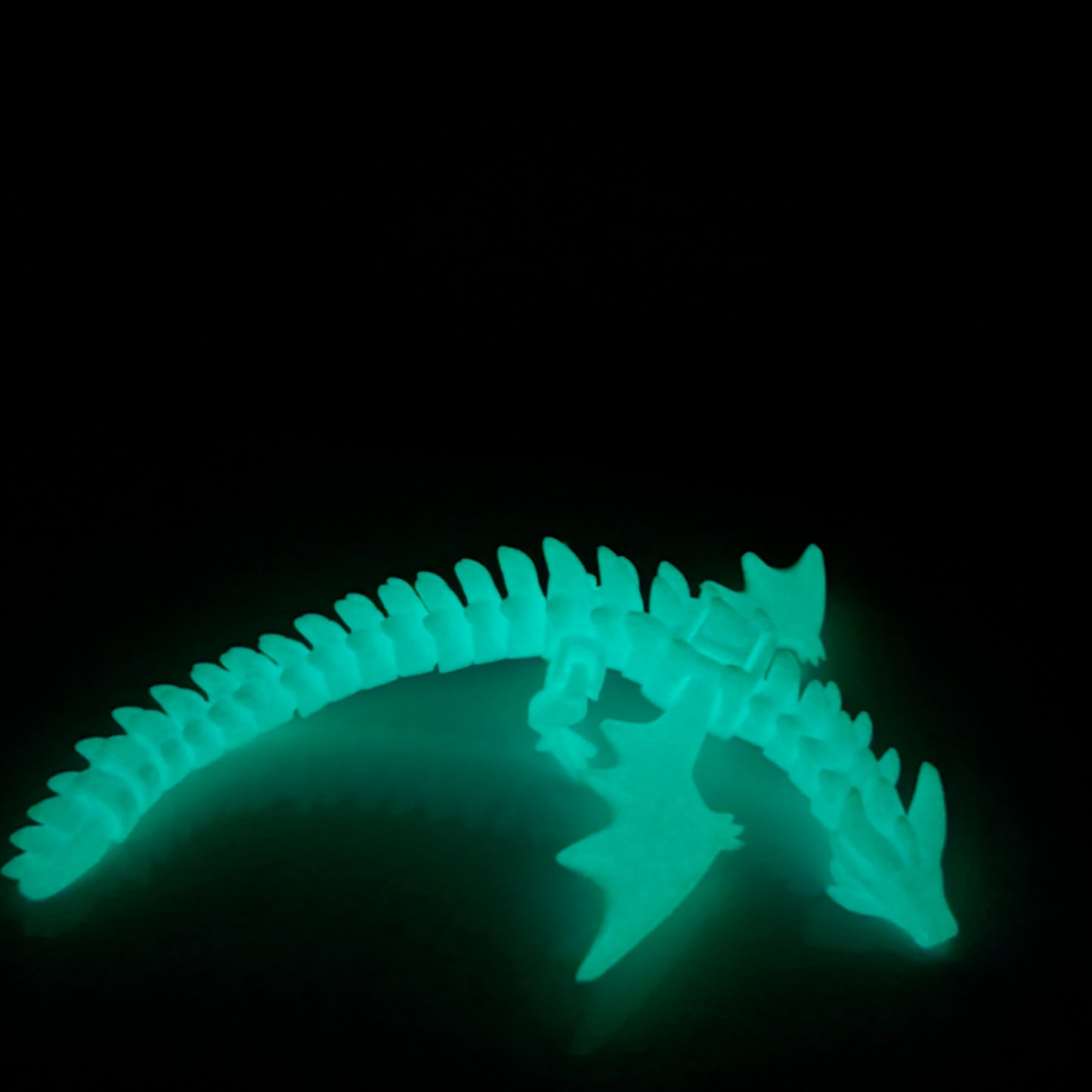 Flying War Dragon - Glow-In-The-Dark